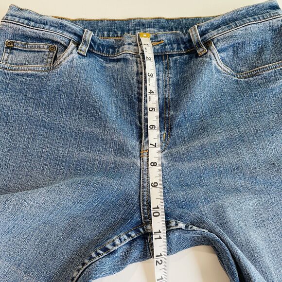 L.L. Bean Jeans 16 Womens Straight Leg Mid-High Rise Jeans 32x27 Jeans Straight - Picture 9 of 11